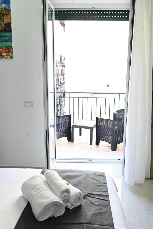 Solymar B&B Nápoly Kültér fotó