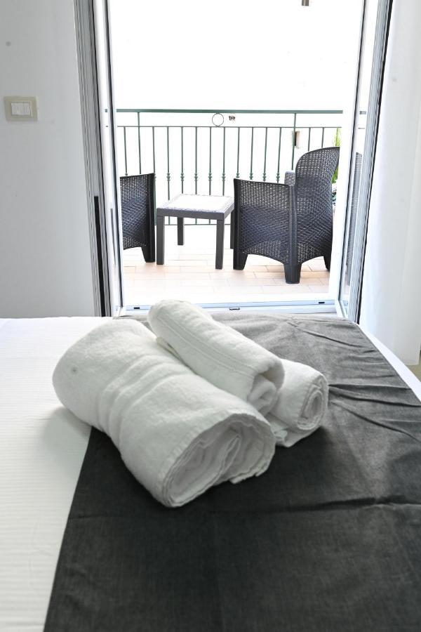 Solymar B&B Nápoly Kültér fotó